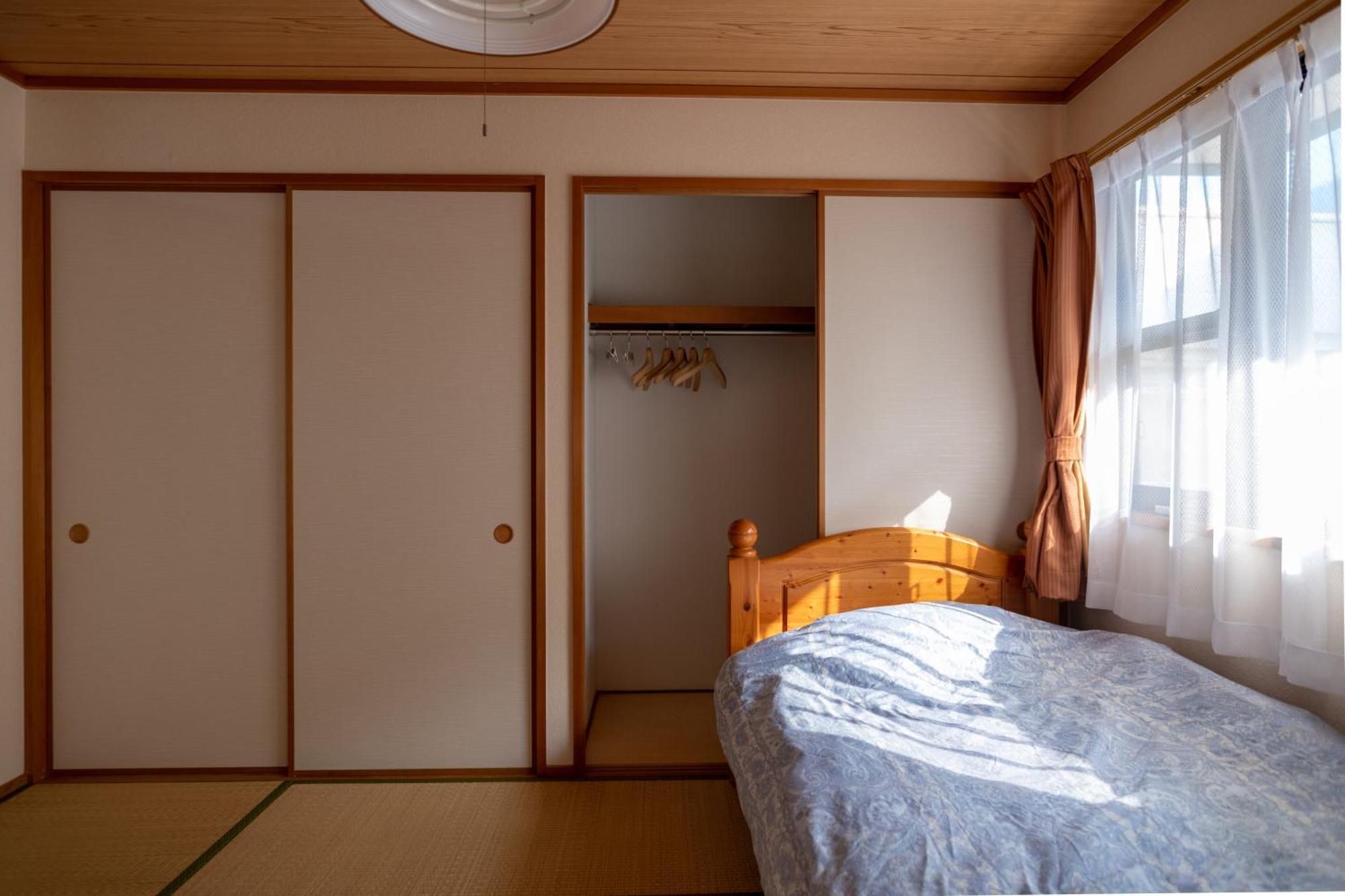Апартаменти Near To Miyajima Хацукаїті Екстер'єр фото